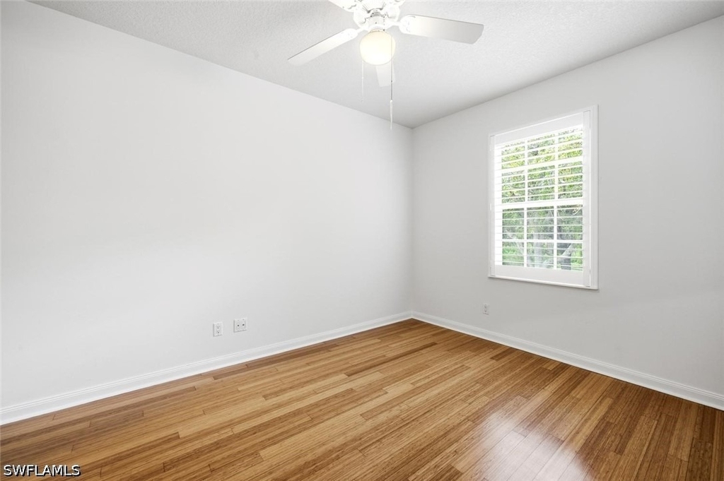 5729 Cove Circle - Photo 17