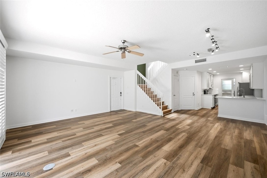 5729 Cove Circle - Photo 6