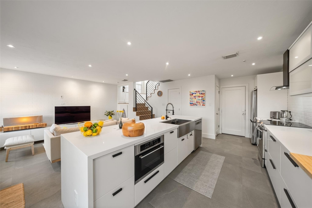 258 Sentry Maple Place - Photo 6