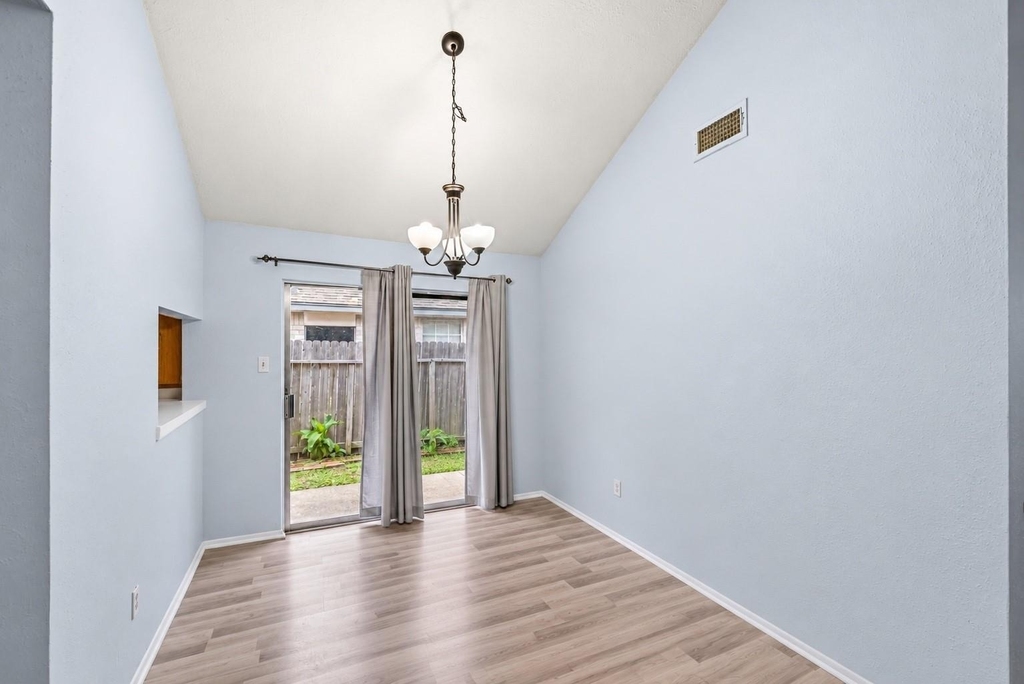10302 Bushy Creek Drive - Photo 11