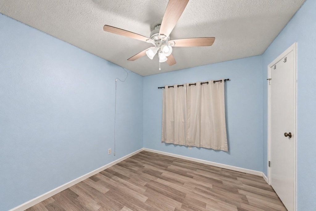 10302 Bushy Creek Drive - Photo 21