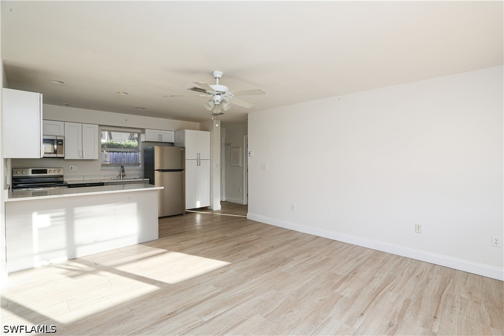 524 97th Avenue N - Photo 2