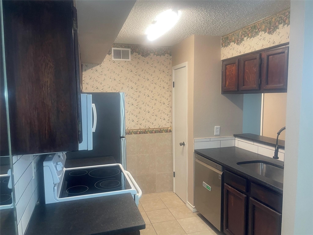 17331 Red Oak Drive - Photo 8