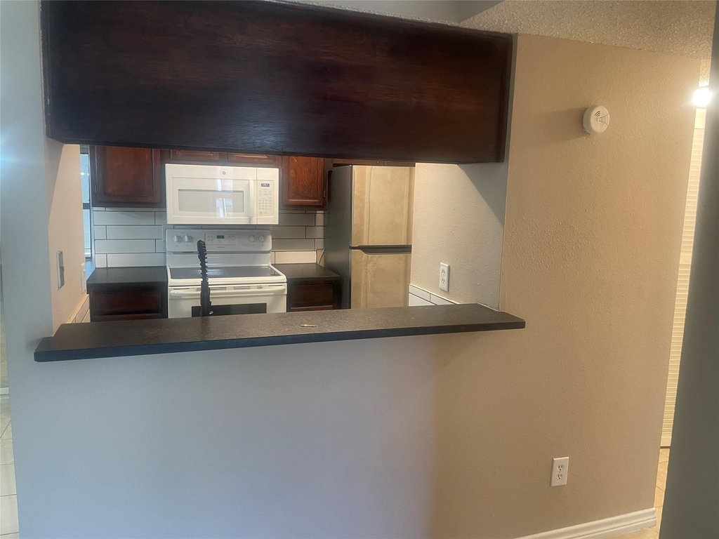 17331 Red Oak Drive - Photo 9
