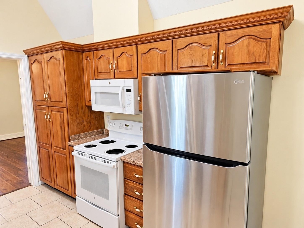 4402 Monteith Drive - Photo 5