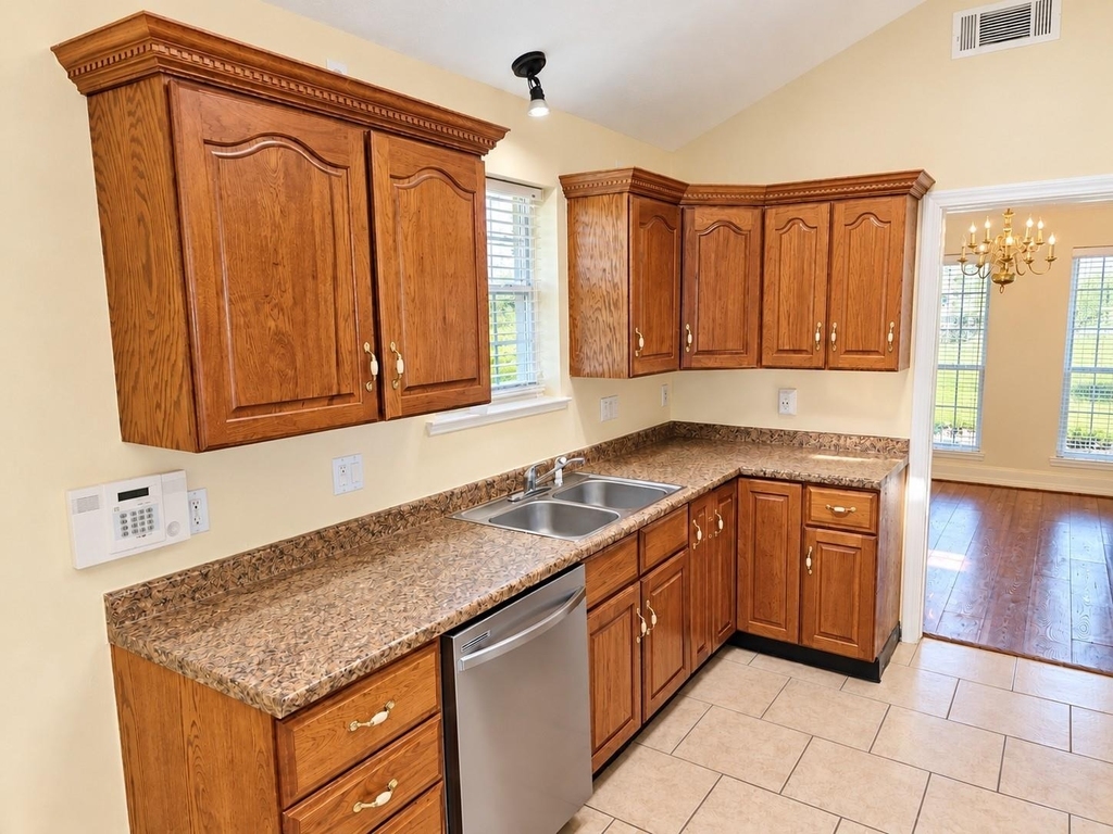 4402 Monteith Drive - Photo 4