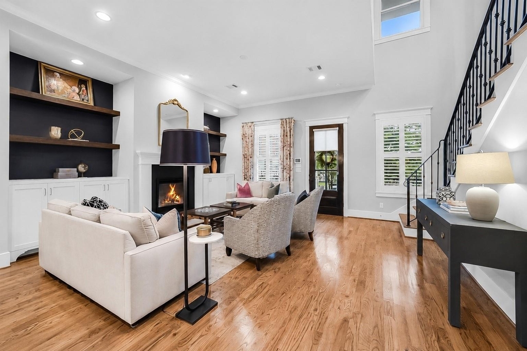 310 W 18th Street - Photo 7