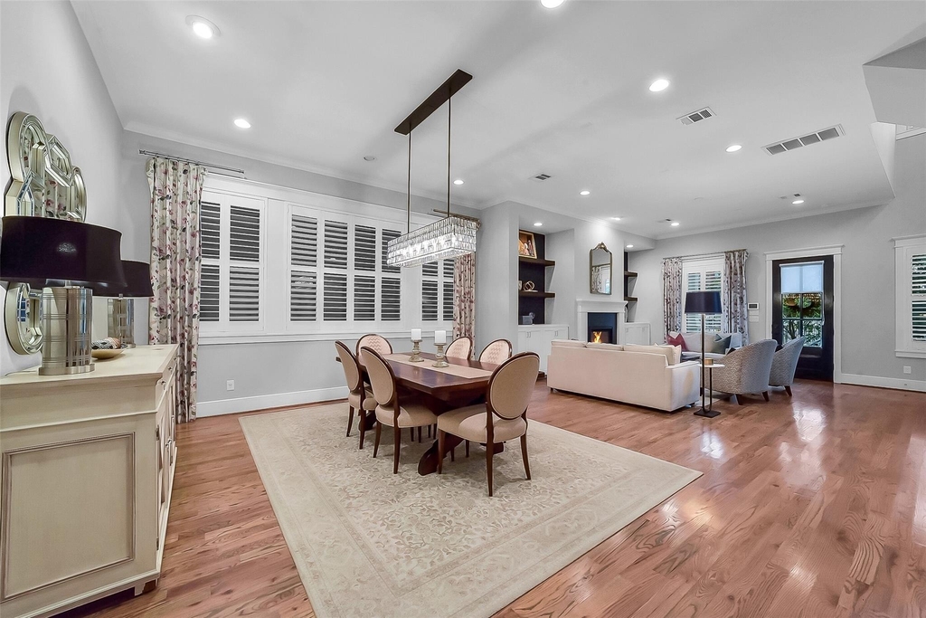 310 W 18th Street - Photo 9