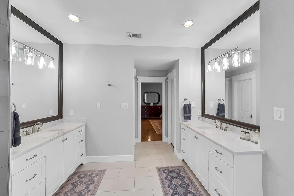310 W 18th Street - Photo 20