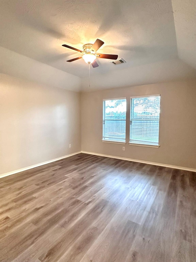 11414 Harbour Lake Court - Photo 6