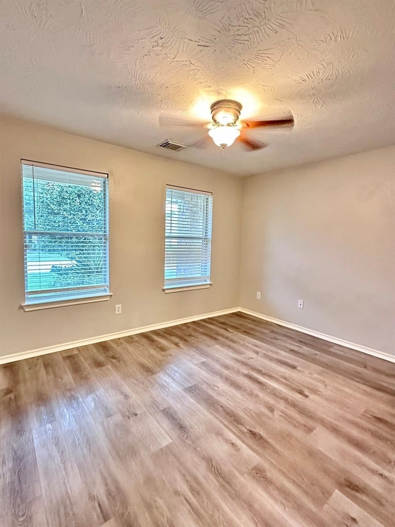 11414 Harbour Lake Court - Photo 11