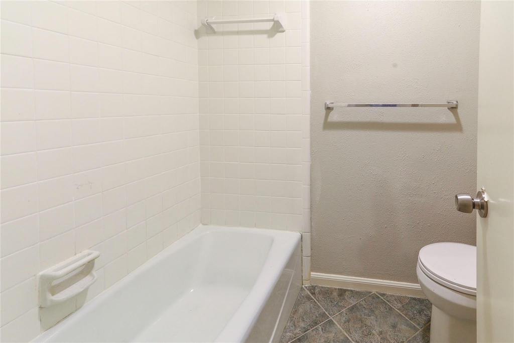 20814 Westgreen Court - Photo 17