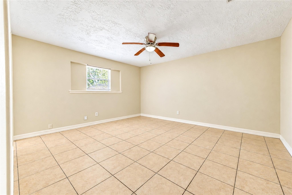 7406 Riptide Drive - Photo 9