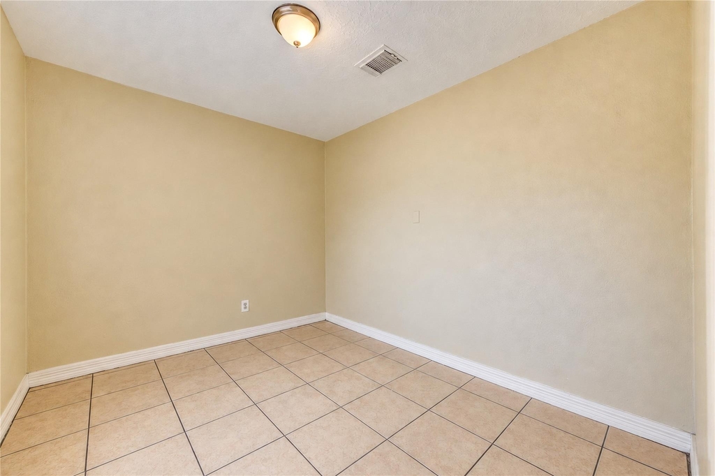7406 Riptide Drive - Photo 17