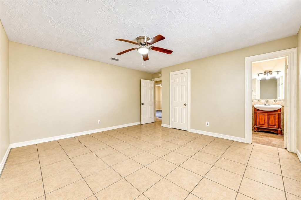 7406 Riptide Drive - Photo 12