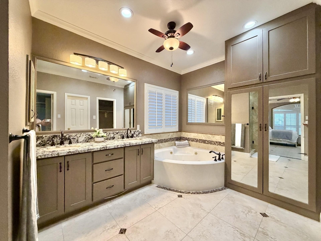 4406 Oak Trail Court - Photo 18
