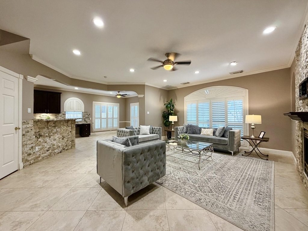 4406 Oak Trail Court - Photo 4