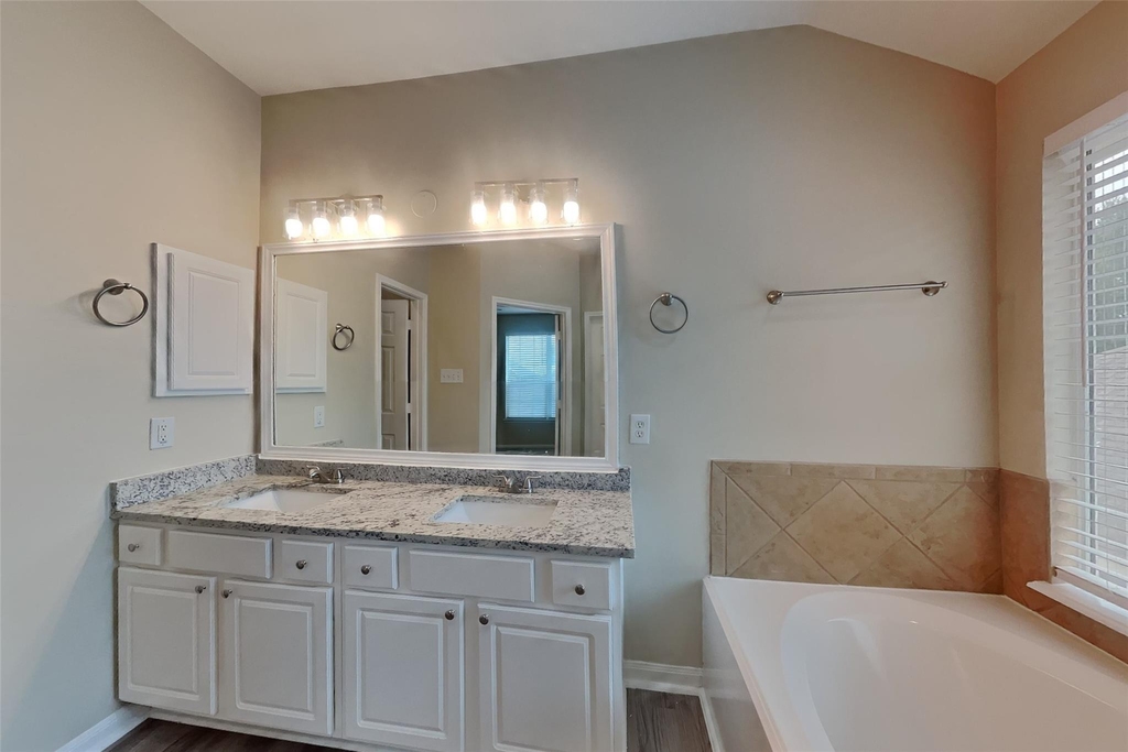 17411 Sentry Park Court - Photo 8