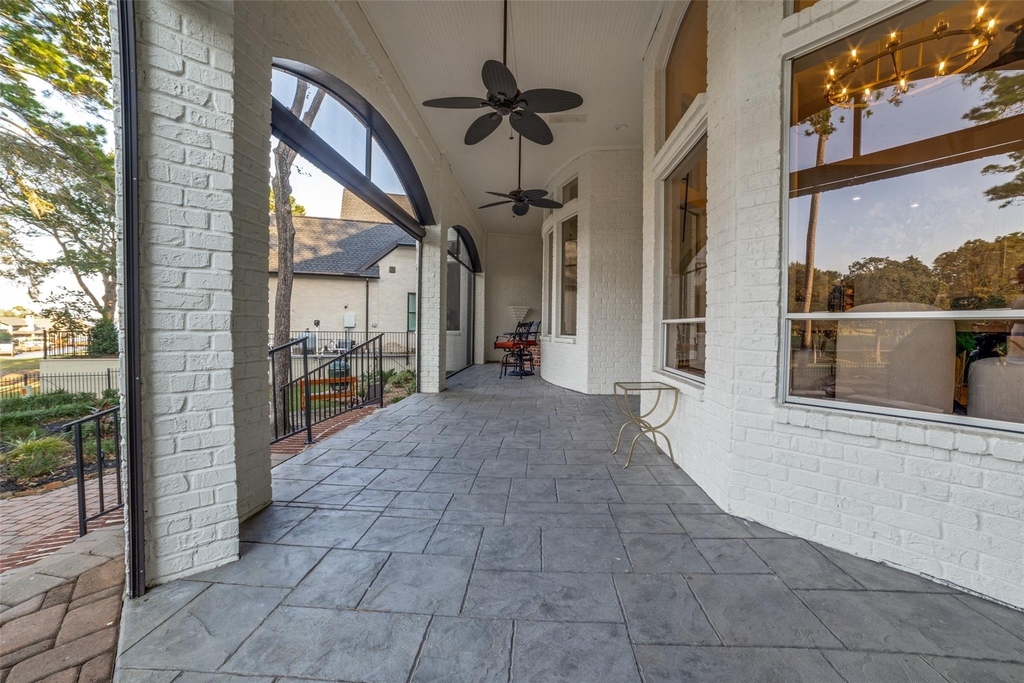 83 Promenade Street N - Photo 22