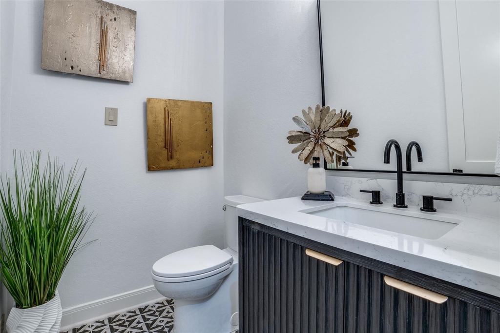 83 Promenade Street N - Photo 15