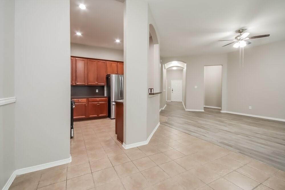 2309 Highland Crossing Drive - Photo 3