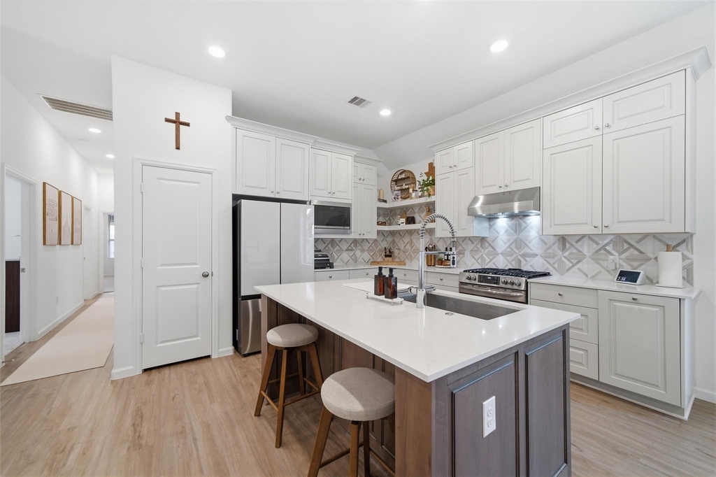 4919 Sand Clouds Drive - Photo 11