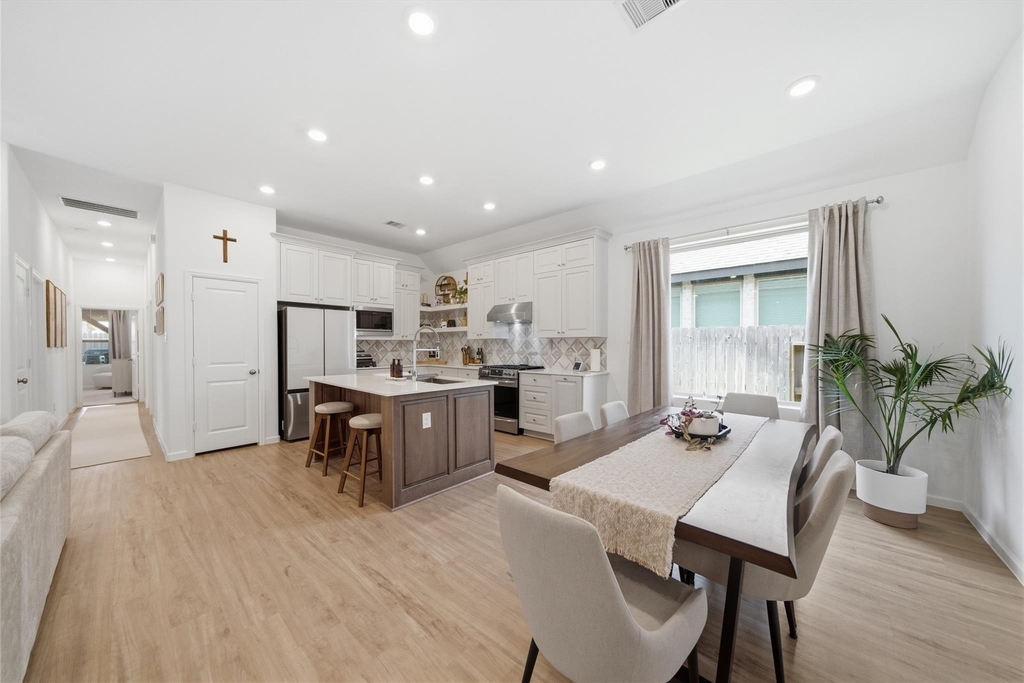 4919 Sand Clouds Drive - Photo 9