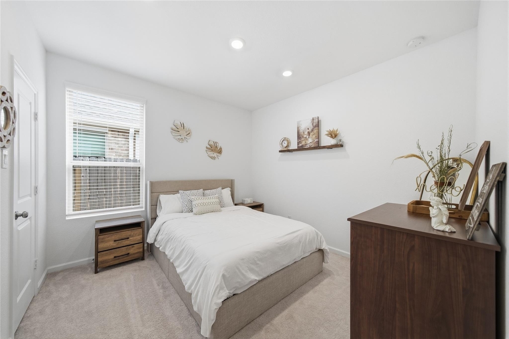 4919 Sand Clouds Drive - Photo 18