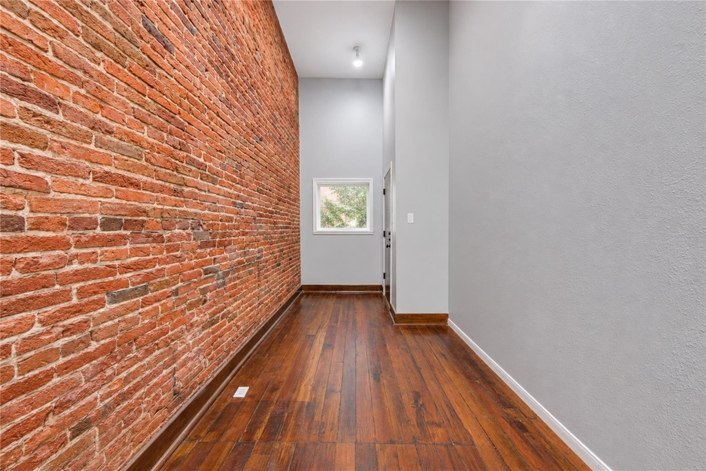 2309 Strand Street - Photo 18