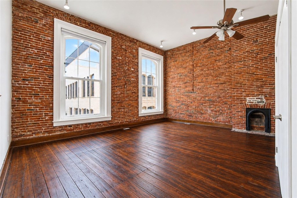 2309 Strand Street - Photo 5