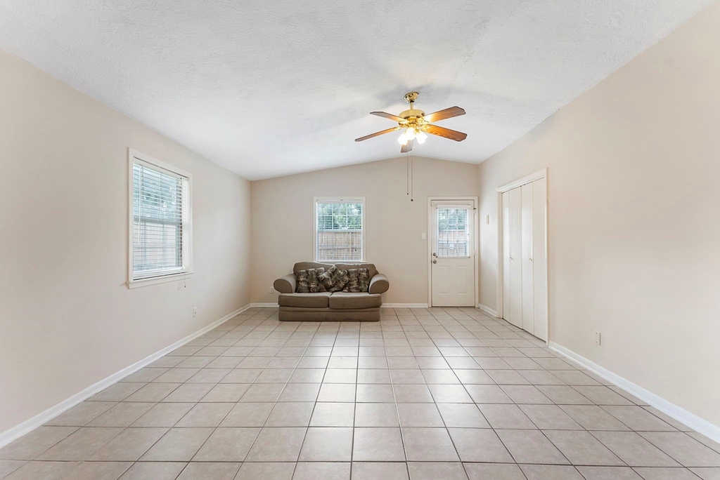 7527 Dearborn Street - Photo 15
