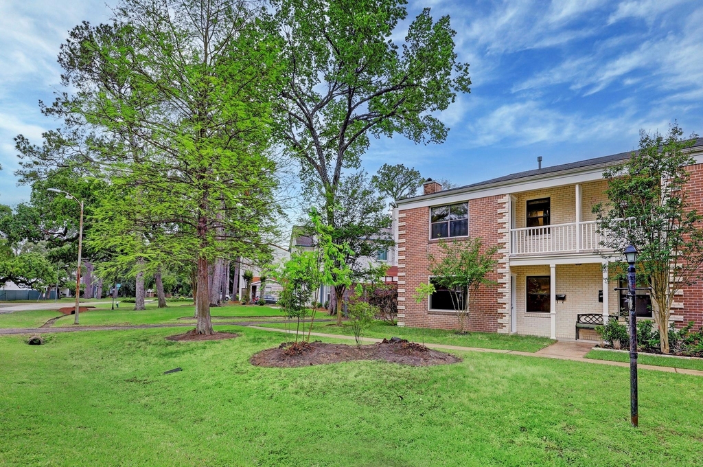 3309 Lawrence Street - Photo 1