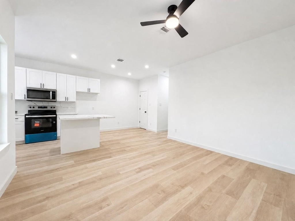 333 Delaware Street - Photo 6