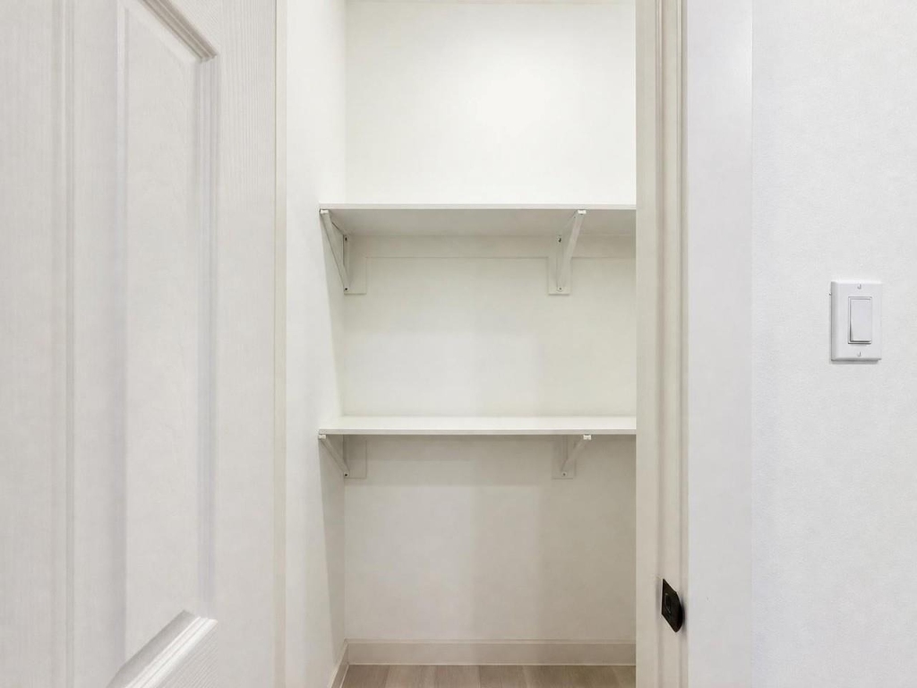 333 Delaware Street - Photo 28