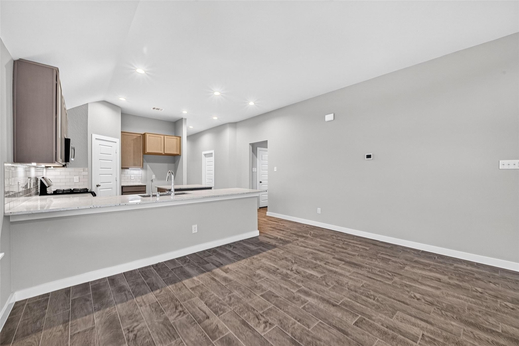 731 Orchard Vale Road - Photo 11