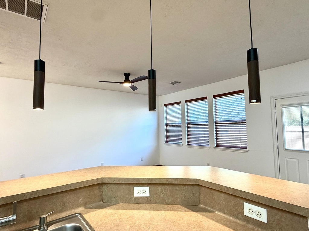 58 S Burberry Park Circle - Photo 11