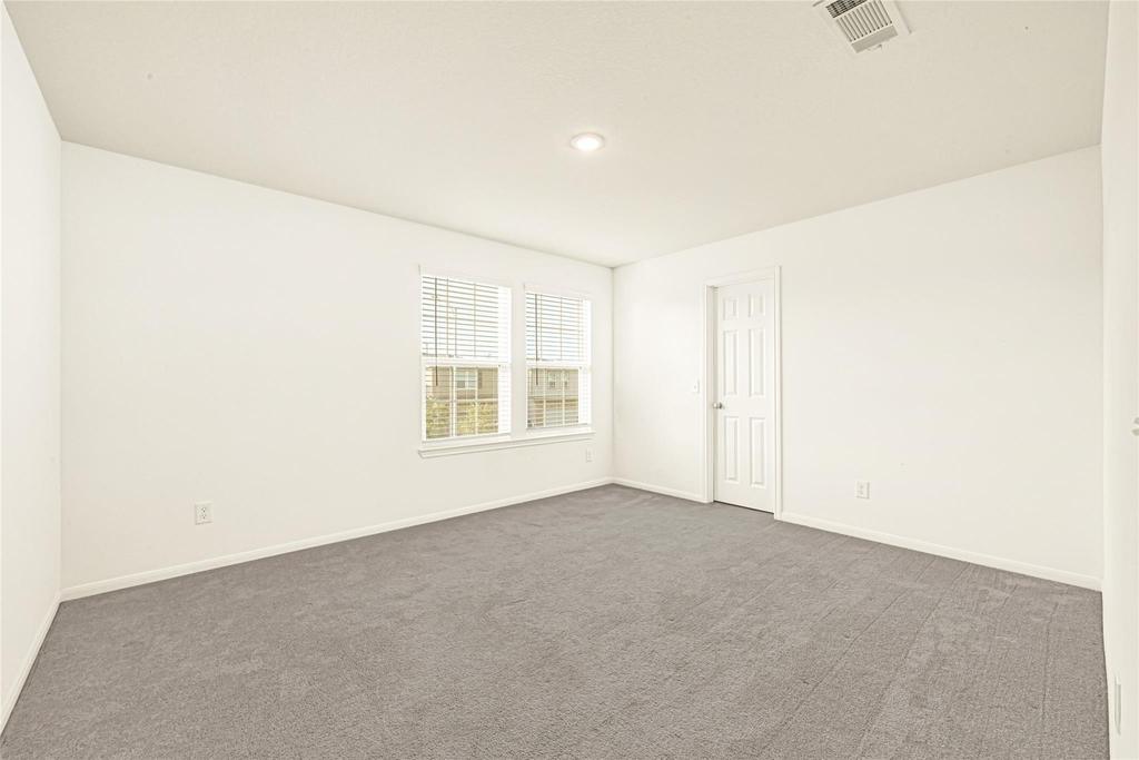 7327 Concorde Field Drive - Photo 18