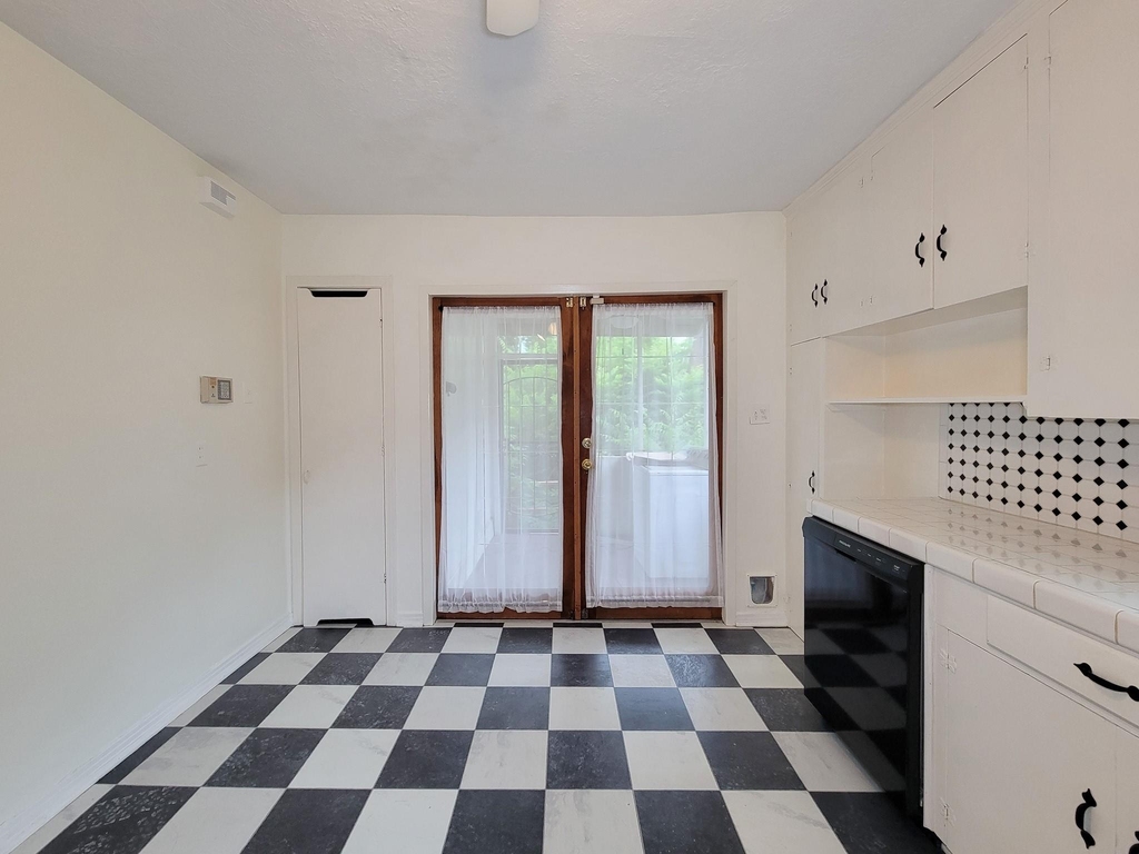 2249 Branard Street - Photo 14