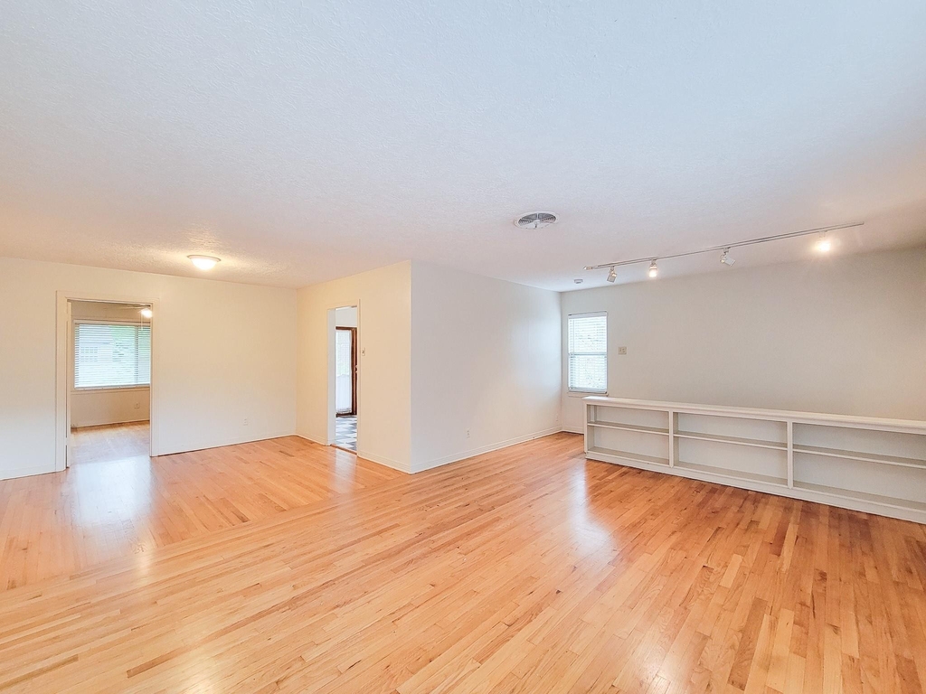 2249 Branard Street - Photo 6