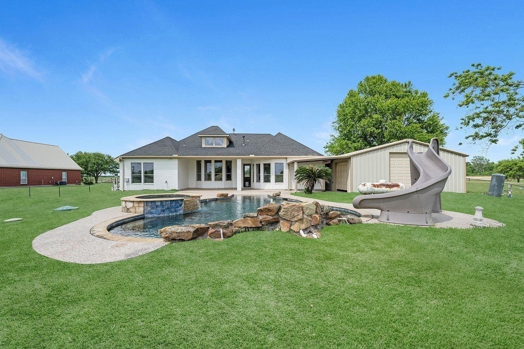 2310 Peters Road - Photo 34