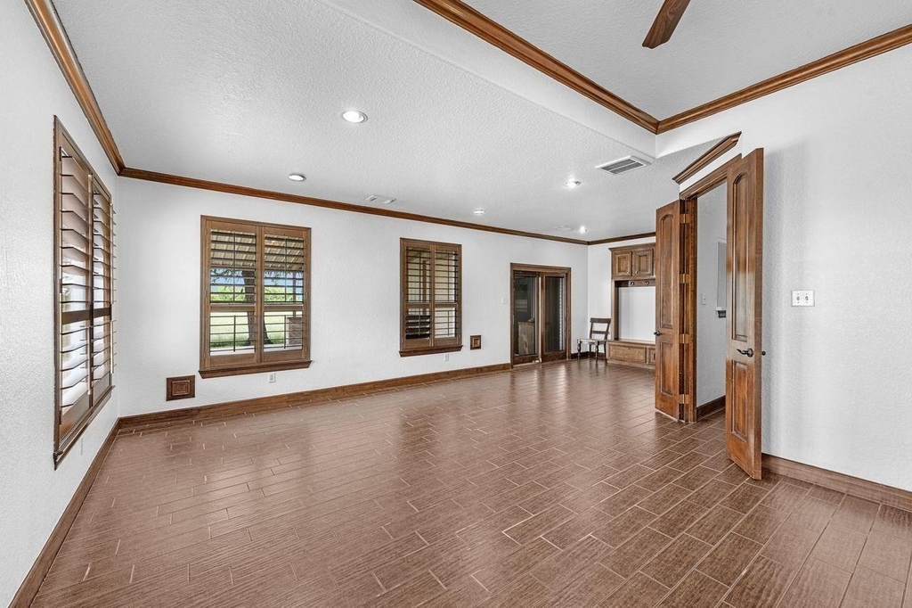 2310 Peters Road - Photo 19