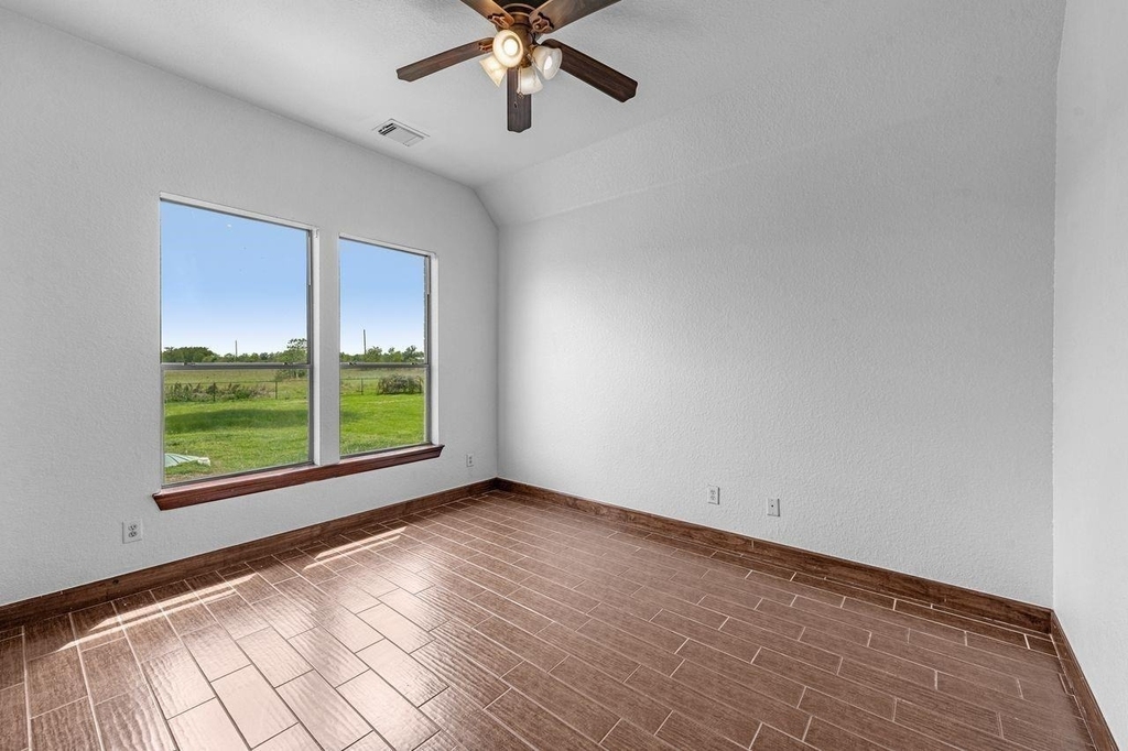 2310 Peters Road - Photo 30