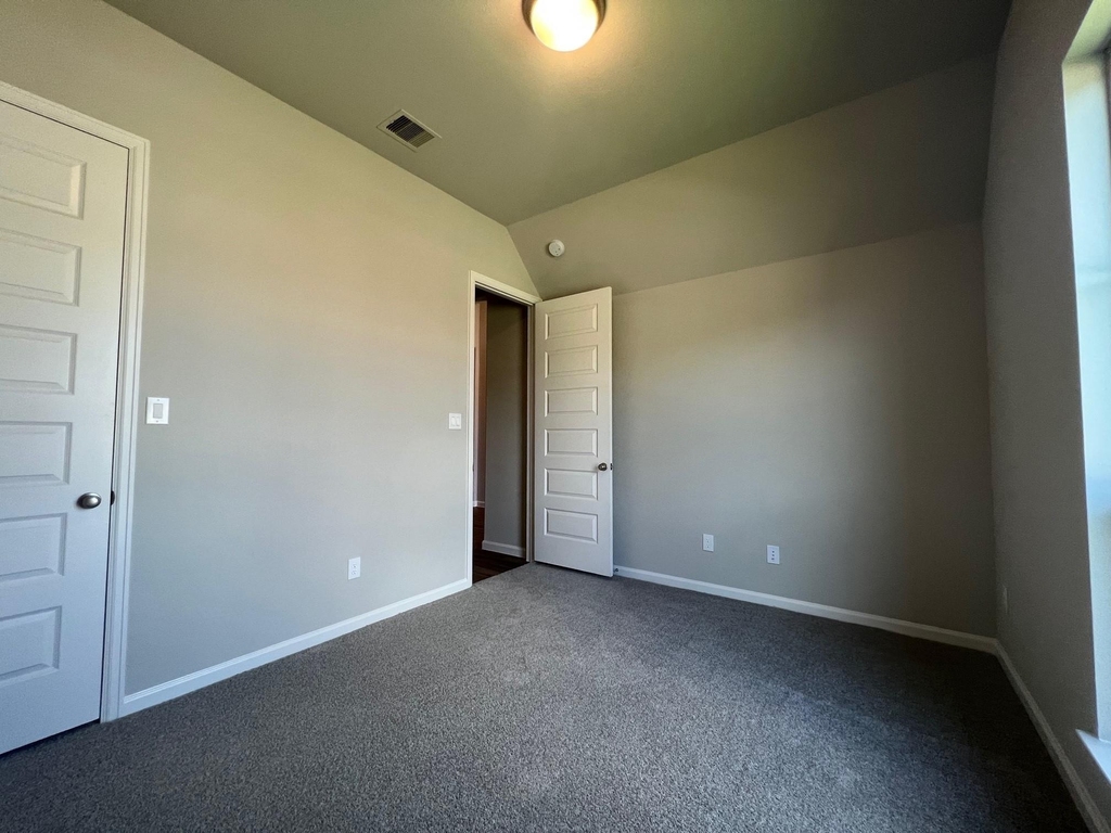 10626 Kingston Spring Drive - Photo 11