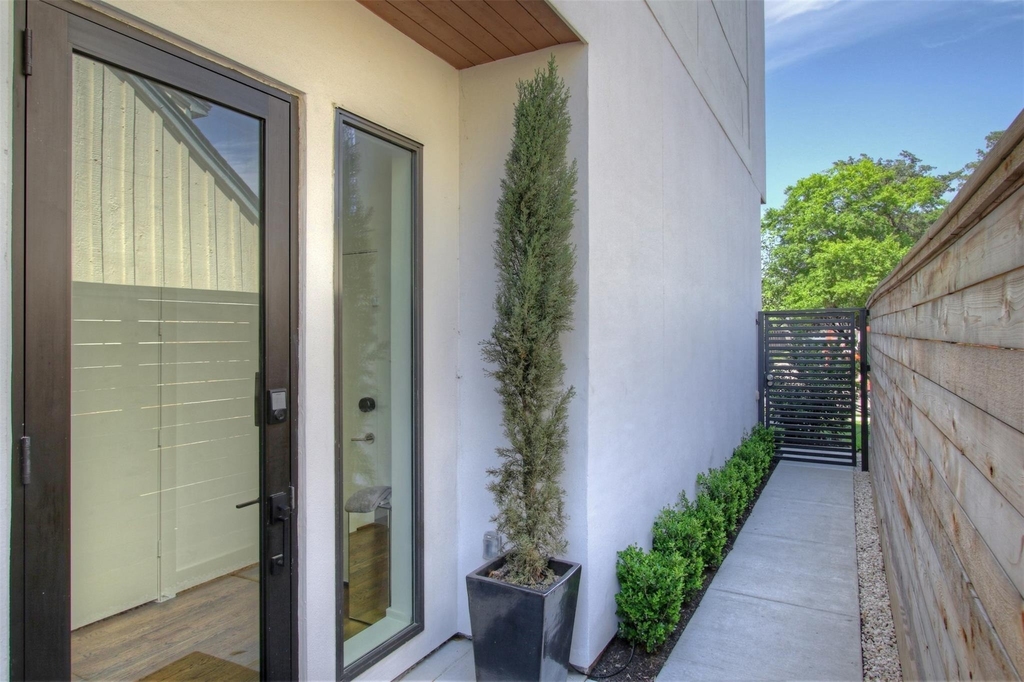 6017 San Felipe Street - Photo 2