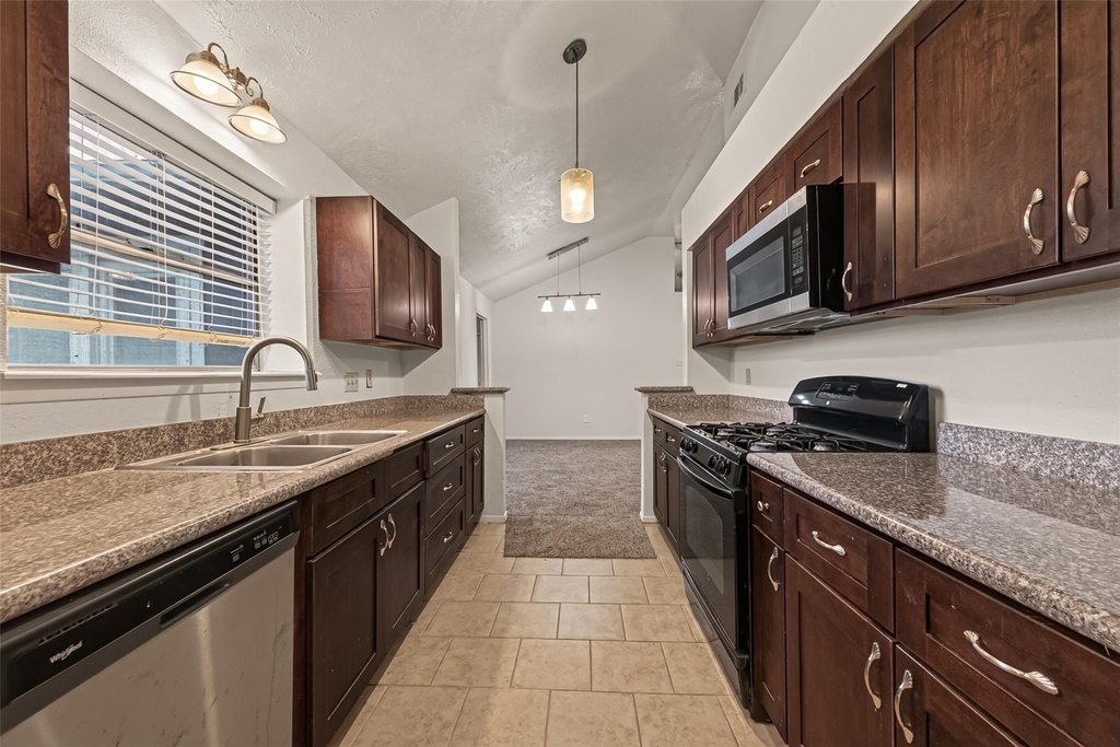 2714 S Brompton Drive - Photo 17