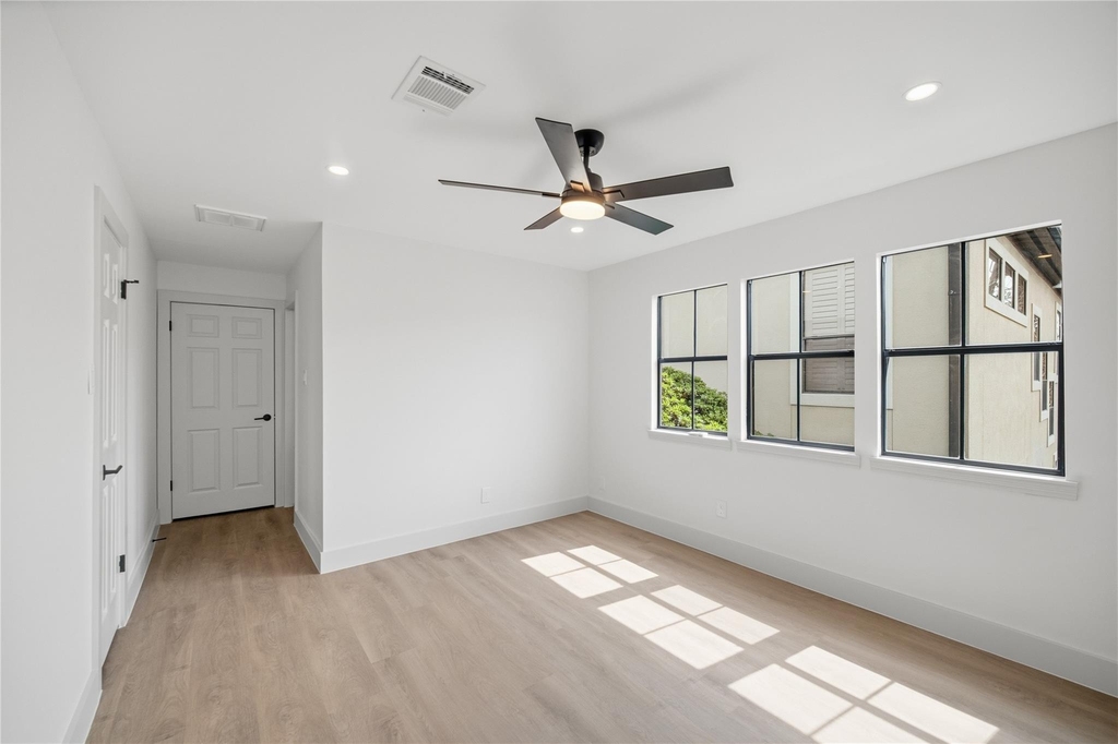 2606 Nantucket Drive - Photo 16