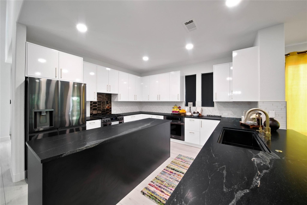 142 Pronghorn Place - Photo 11