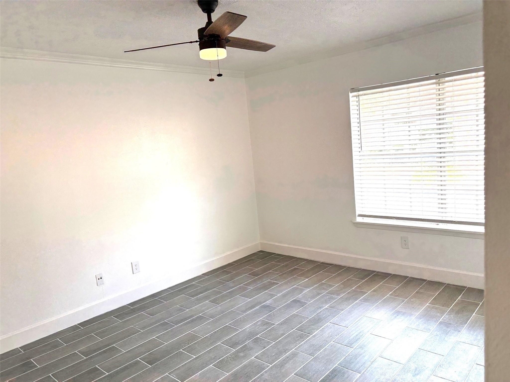 2824 Briarhurst Drive - Photo 9