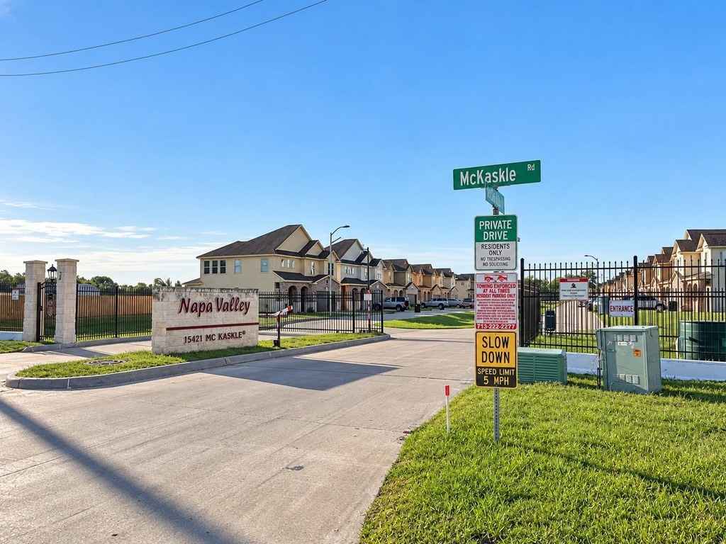 11115 Beverley Park Street - Photo 24