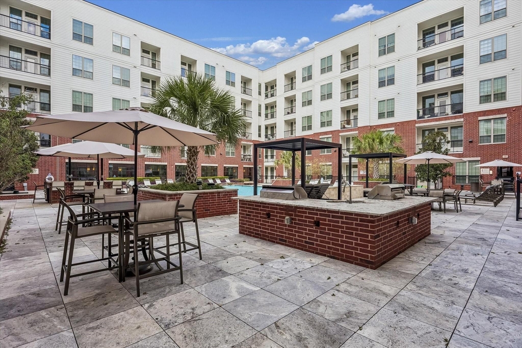 2111 Austin Street - Photo 28